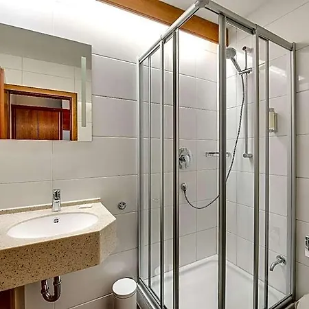 Business Class Haeckermuehle Hotell Tiefenbronn